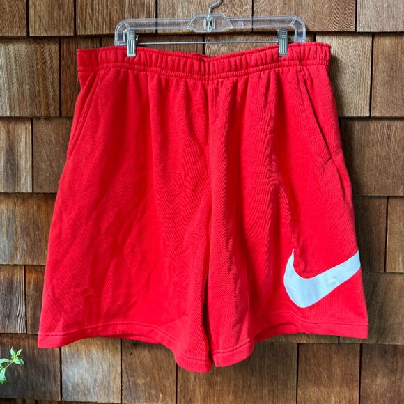 NWT Nike Sportswear Knee Length Shorts in University Red/White - Men's XXL Tall - Picture 2 of 16
